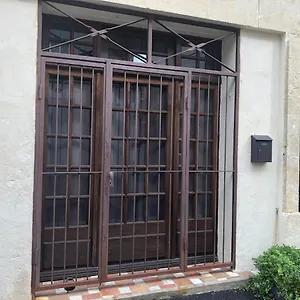 Arles Fourques Studio équipé , Fourques (Gard) France