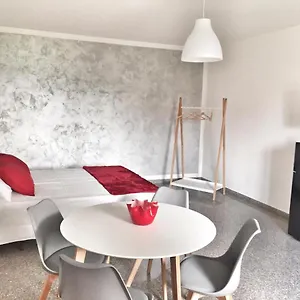 Red Tower Venice - 2 Mins From Vce Airport- Free Wifi , Tessera Italie